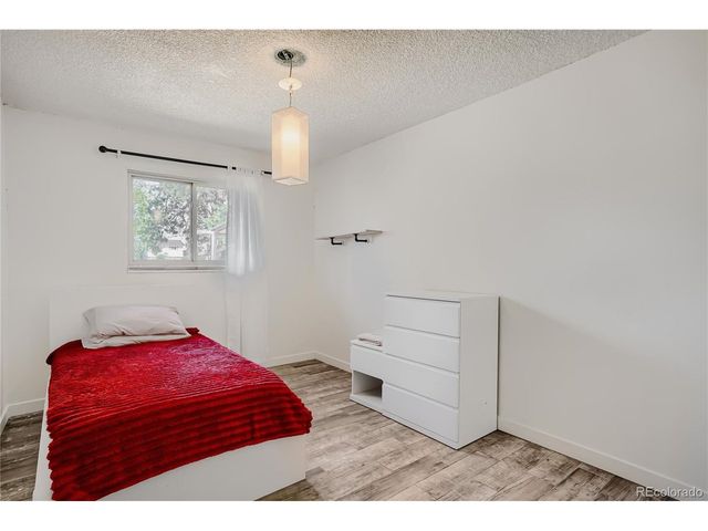 1236 Olathe St, Aurora, CO 80011
