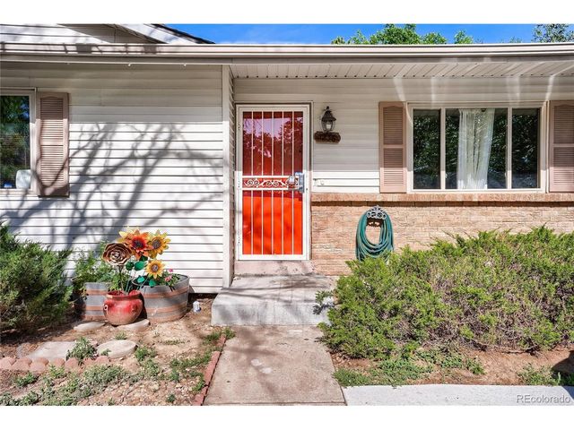 1236 Olathe St, Aurora, CO 80011