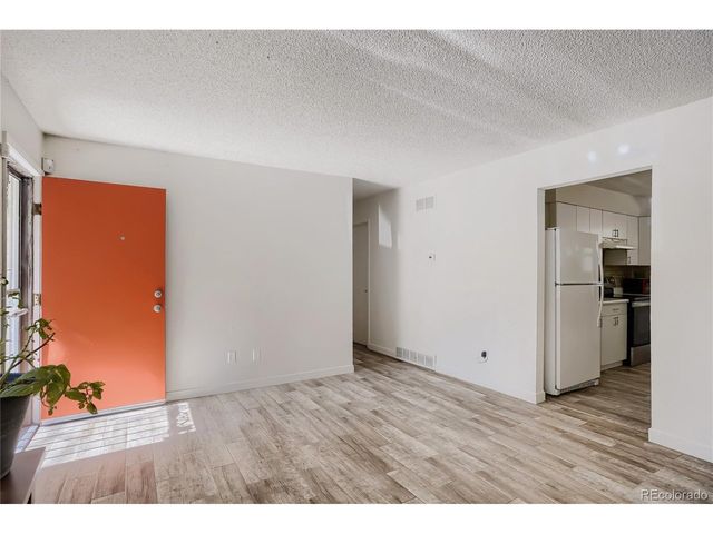 1236 Olathe St, Aurora, CO 80011