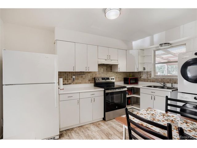 1236 Olathe St, Aurora, CO 80011