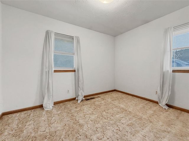 101 Utah Avenue, Yukon, OK 73099