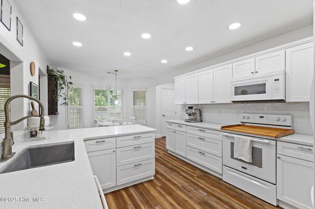 506 Rock Creek Drive, Jacksonville, NC 28540