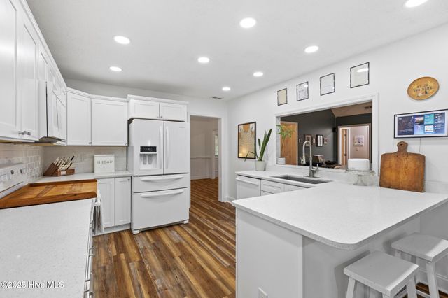 506 Rock Creek Drive, Jacksonville, NC 28540