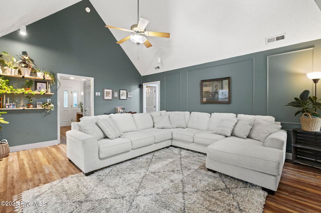 506 Rock Creek Drive, Jacksonville, NC 28540