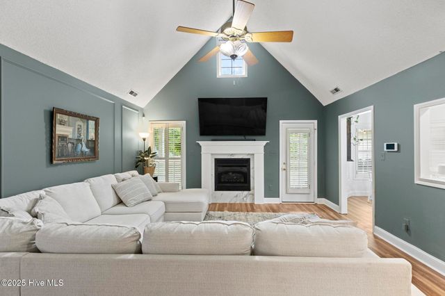 506 Rock Creek Drive, Jacksonville, NC 28540