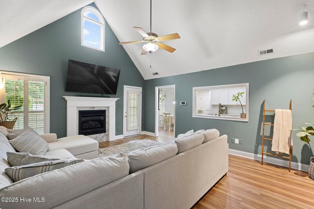 506 Rock Creek Drive, Jacksonville, NC 28540