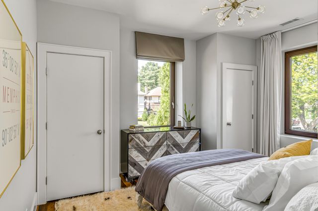 2218 Belmont Blvd, Nashville, TN 37212