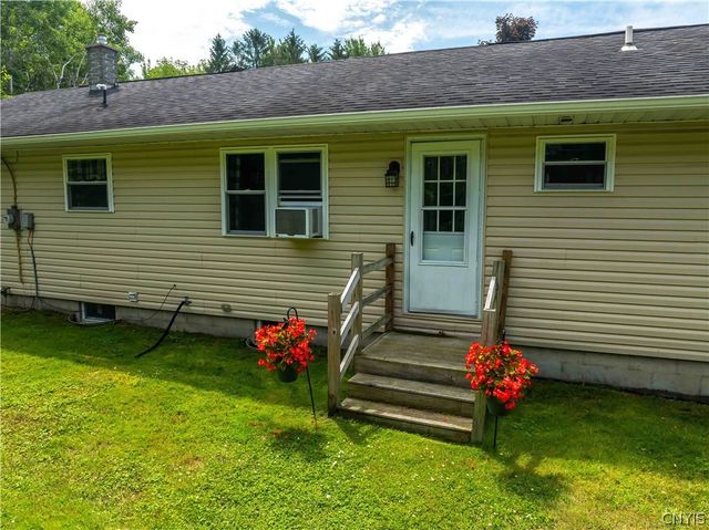 34 Hurlbut Road, Mexico, NY 13114
