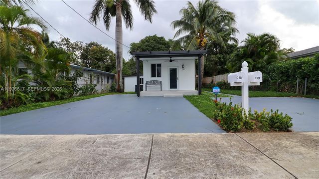 330 NW 82nd Ter A, Miami, FL 33150