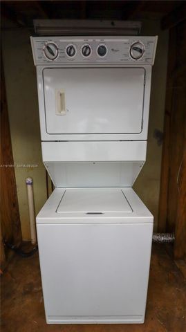 330 NW 82nd Ter A, Miami, FL 33150