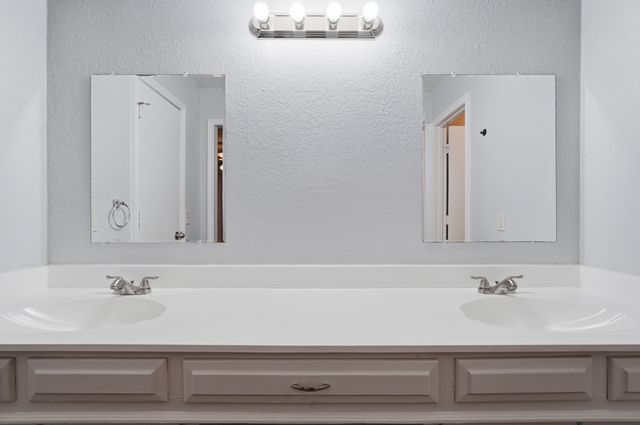 1500 Sandy Creek Drive, Denton, TX 76205
