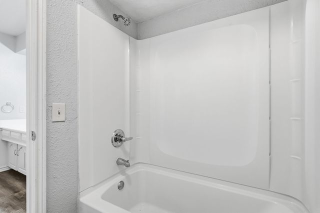 1500 Sandy Creek Drive, Denton, TX 76205