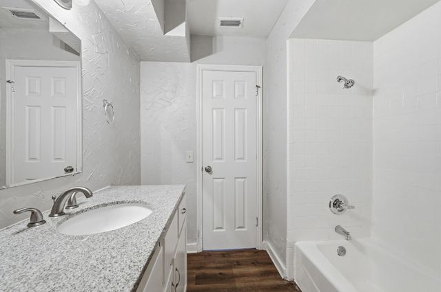 1500 Sandy Creek Drive, Denton, TX 76205