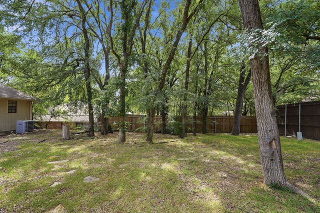 1500 Sandy Creek Drive, Denton, TX 76205