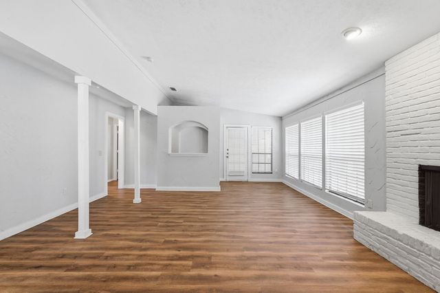 1500 Sandy Creek Drive, Denton, TX 76205