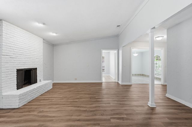 1500 Sandy Creek Drive, Denton, TX 76205