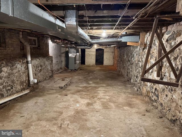 1405 W 2ND ST, Wilmington, DE 19805