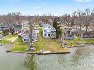 780 Beach Drive, Cambridge Twp, MI 49230