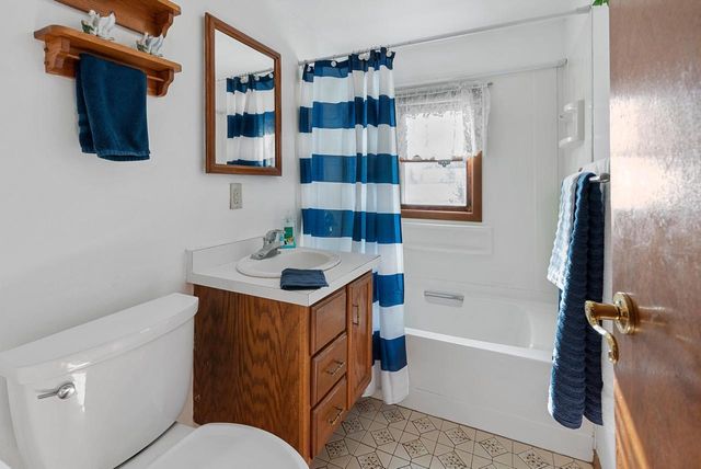 2901 Forest Hill AVENUE, Franklin, WI 53132