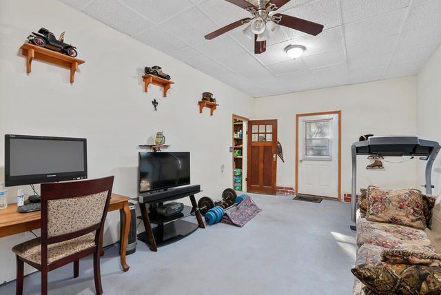 2901 Forest Hill AVENUE, Franklin, WI 53132