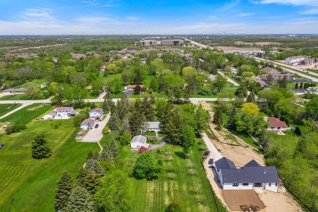 2901 Forest Hill AVENUE, Franklin, WI 53132