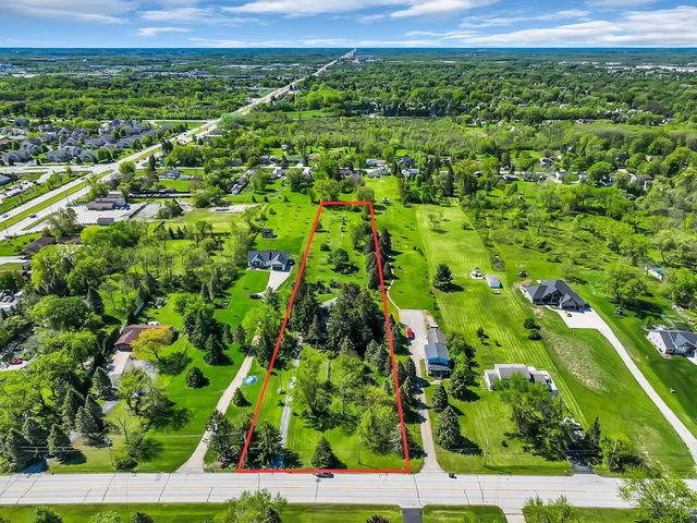 2901 Forest Hill AVENUE, Franklin, WI 53132