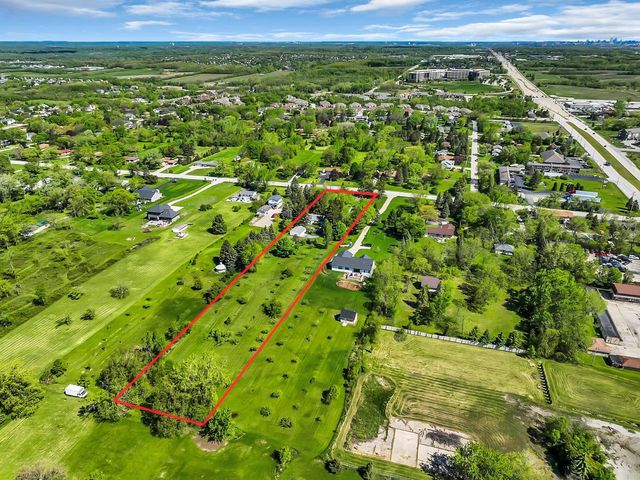2901 Forest Hill AVENUE, Franklin, WI 53132