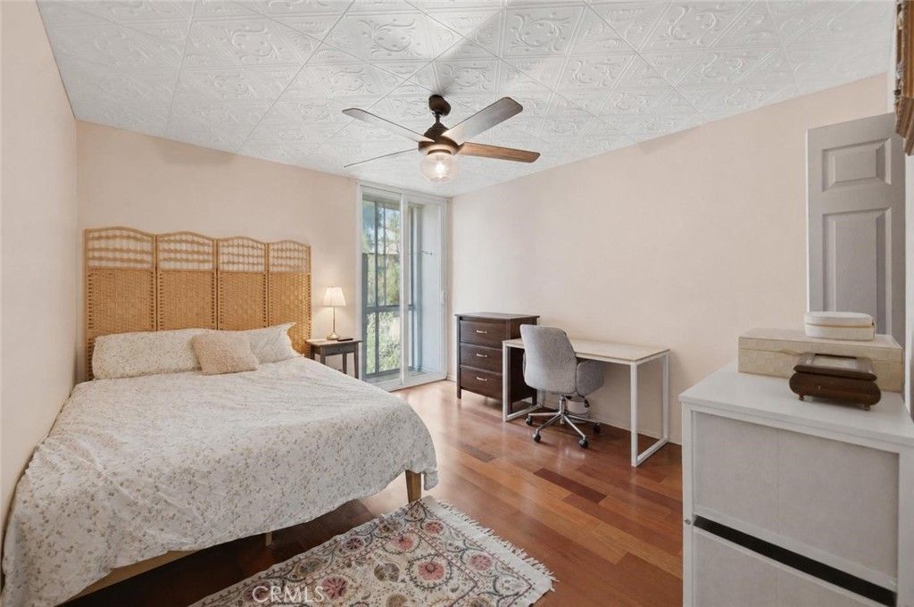Image 11 of property listing at 525 S Ardmore Avenue 320, Los Angeles, CA 90020
