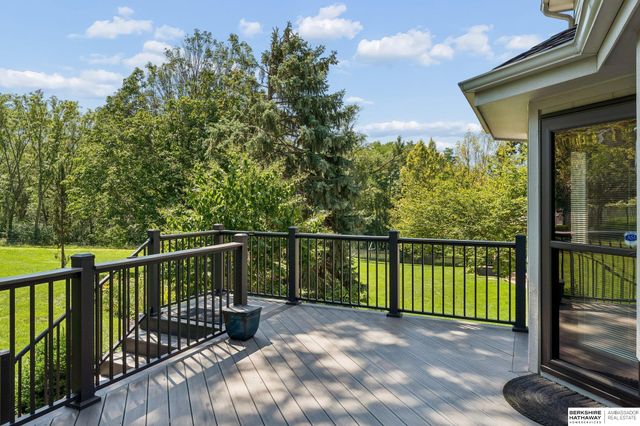16573 Hascall Street, Omaha, NE 68130