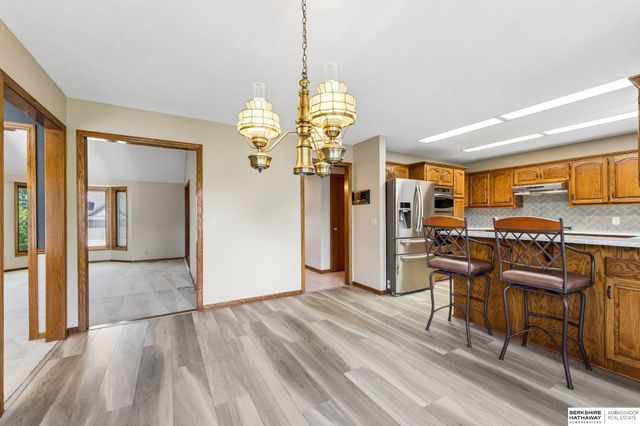16573 Hascall Street, Omaha, NE 68130