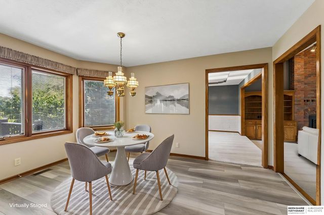 16573 Hascall Street, Omaha, NE 68130