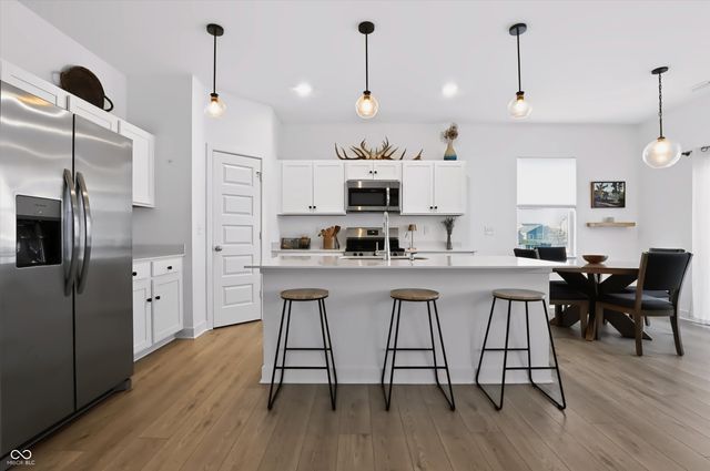 2152 Foothill Drive, Greenfield, IN 46140