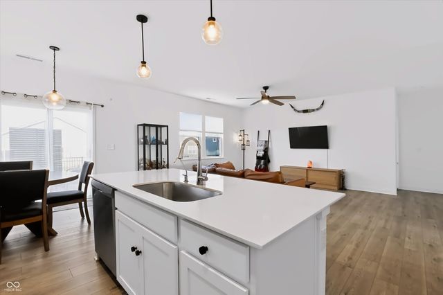 2152 Foothill Drive, Greenfield, IN 46140
