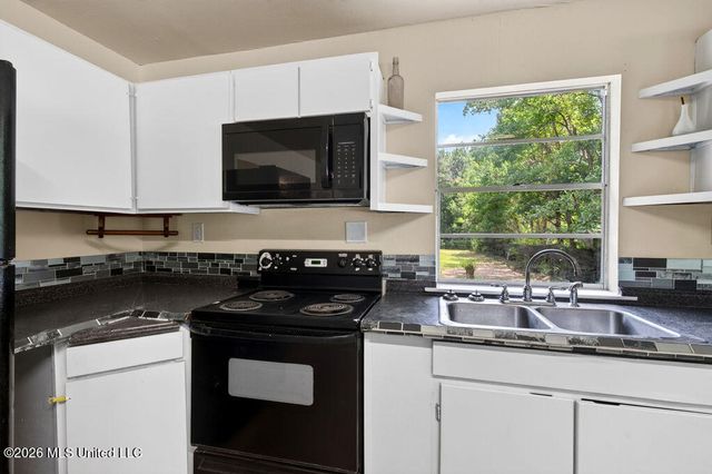 13148 Sheldon Street, Gulfport, MS 39503