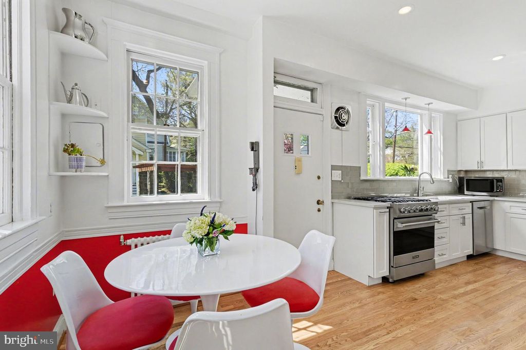 Image 20 of property listing at 5616 CROSS COUNTRY BLVD, Baltimore, MD 21209