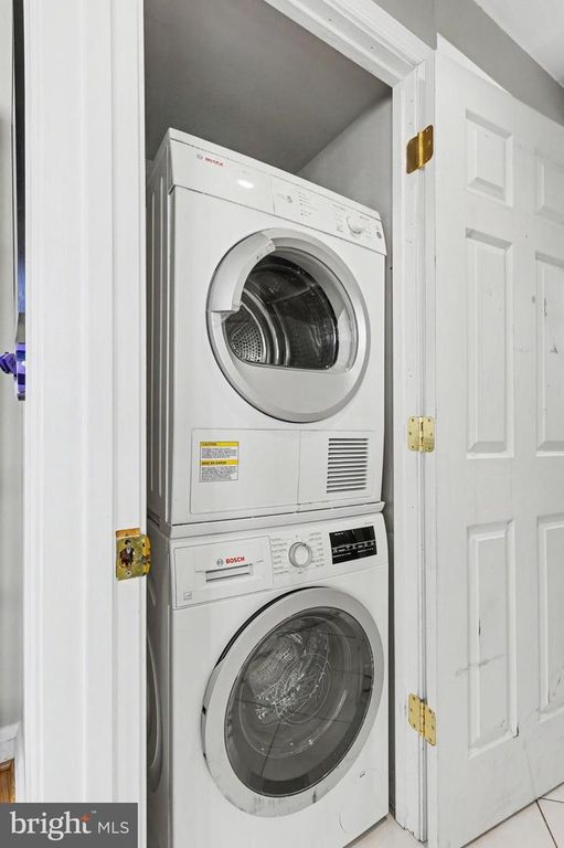 Image 23 of property listing at 5616 CROSS COUNTRY BLVD, Baltimore, MD 21209