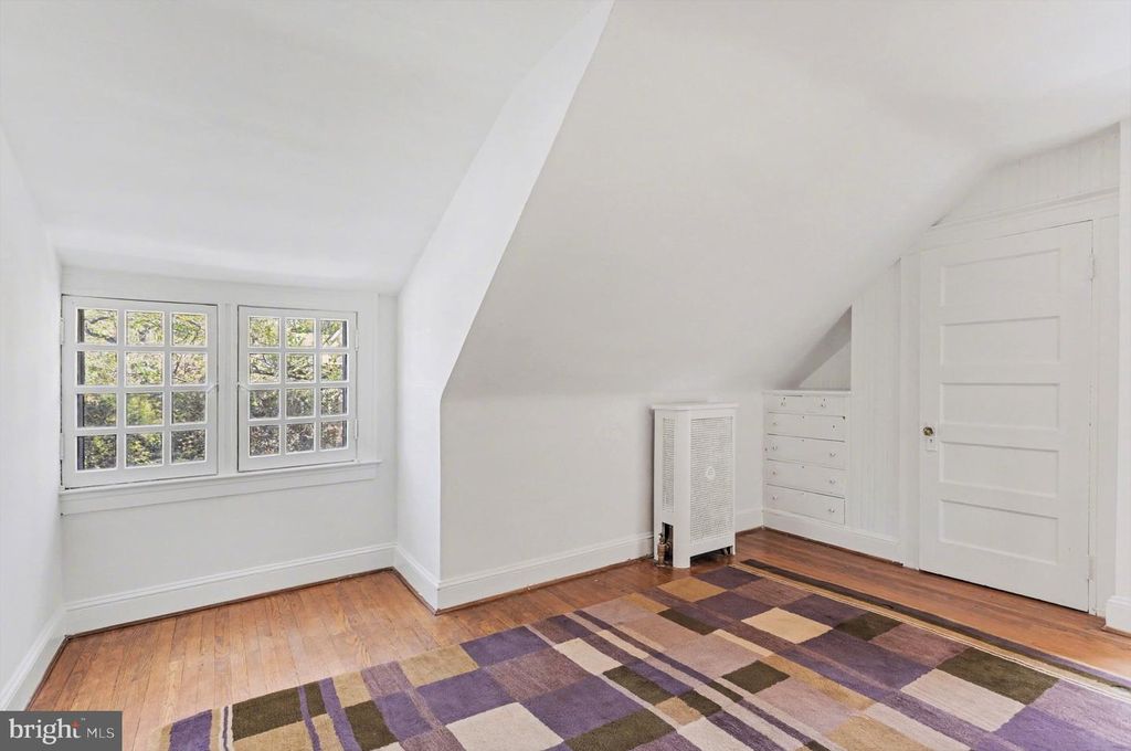 Image 31 of property listing at 5616 CROSS COUNTRY BLVD, Baltimore, MD 21209