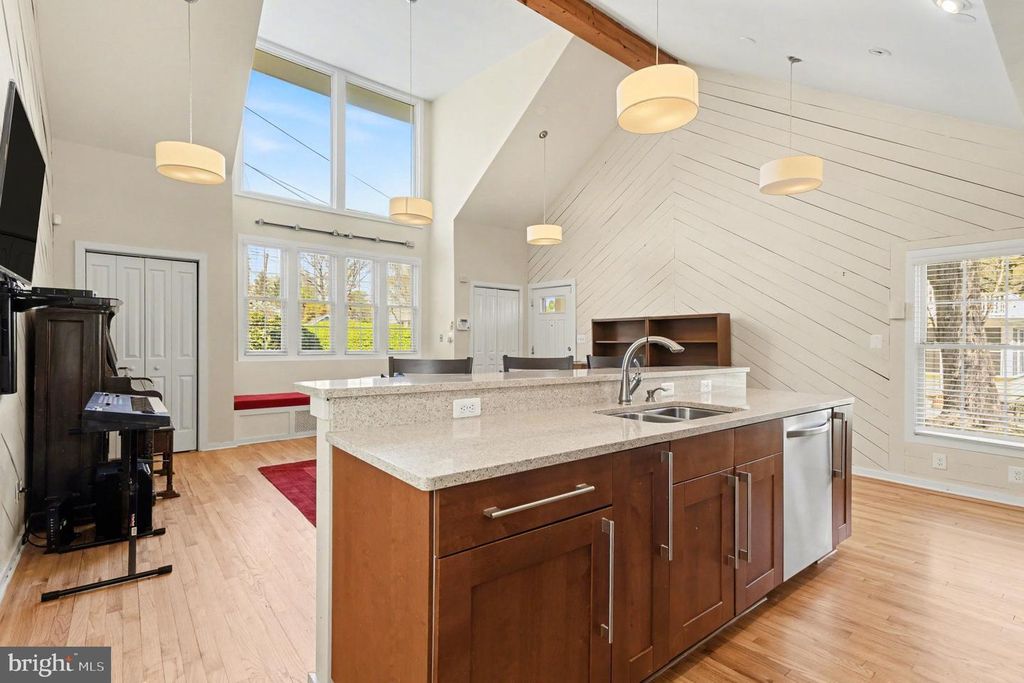 Image 43 of property listing at 5616 CROSS COUNTRY BLVD, Baltimore, MD 21209