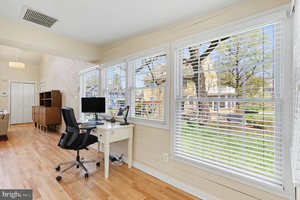 Image 44 of property listing at 5616 CROSS COUNTRY BLVD, Baltimore, MD 21209