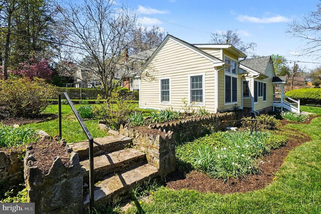 Image 55 of property listing at 5616 CROSS COUNTRY BLVD, Baltimore, MD 21209