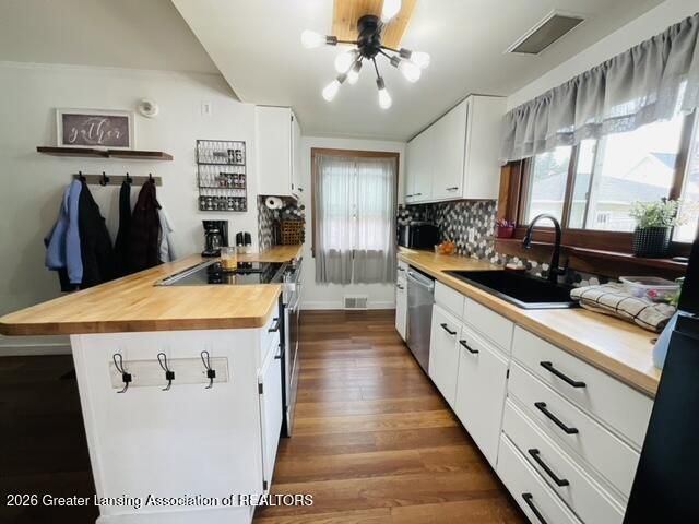 422 W Seminary Street, Charlotte, MI 48813