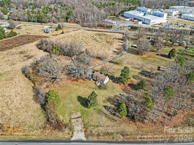 2166 Statesville Highway, Mooresville, NC 28115