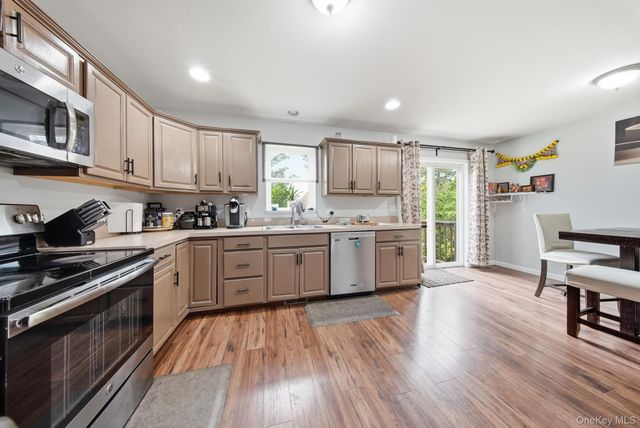4 Deerfield Court, Rock Hill, NY 12775