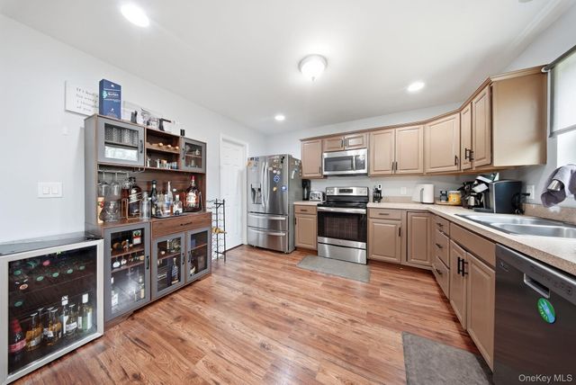 4 Deerfield Court, Rock Hill, NY 12775