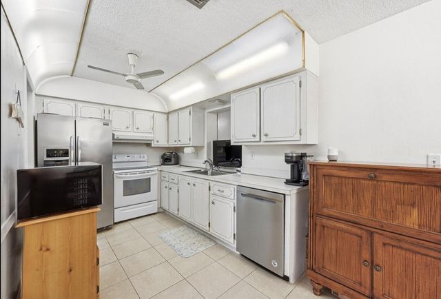 9505 NW 73RD, Tamarac, FL 33321