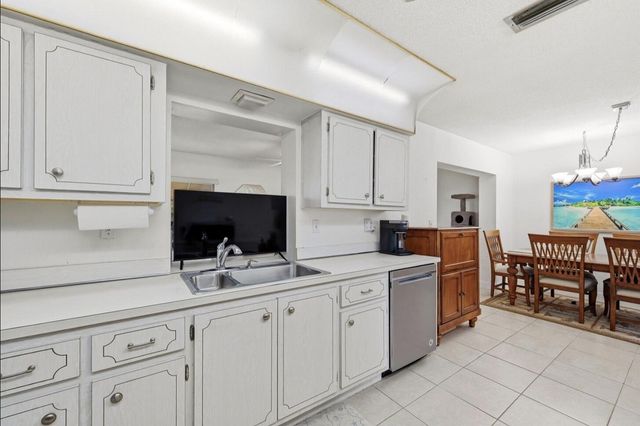 9505 NW 73RD, Tamarac, FL 33321