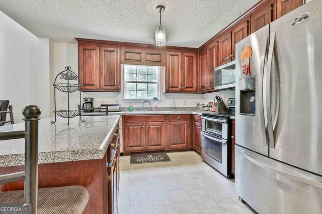 1807 McIntosh Trail, Senoia, GA 30276