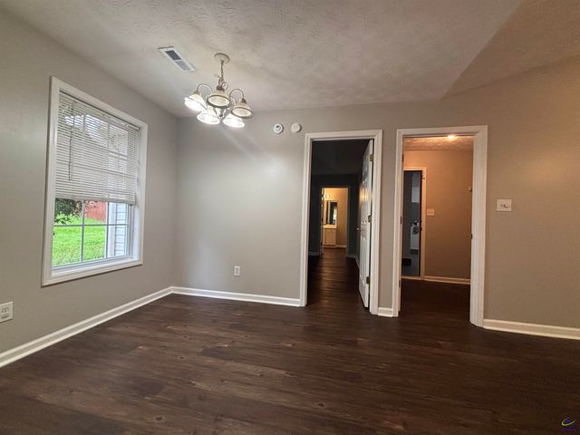 43 Canterbury Drive, Grantville, GA 30220