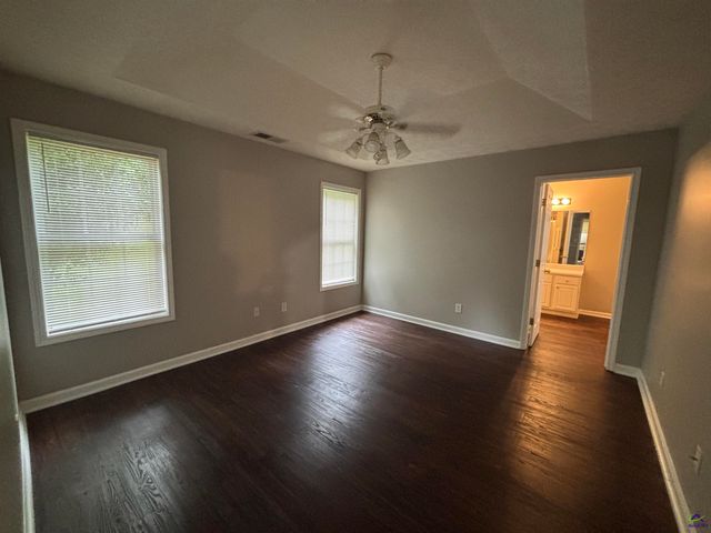 43 Canterbury Drive, Grantville, GA 30220
