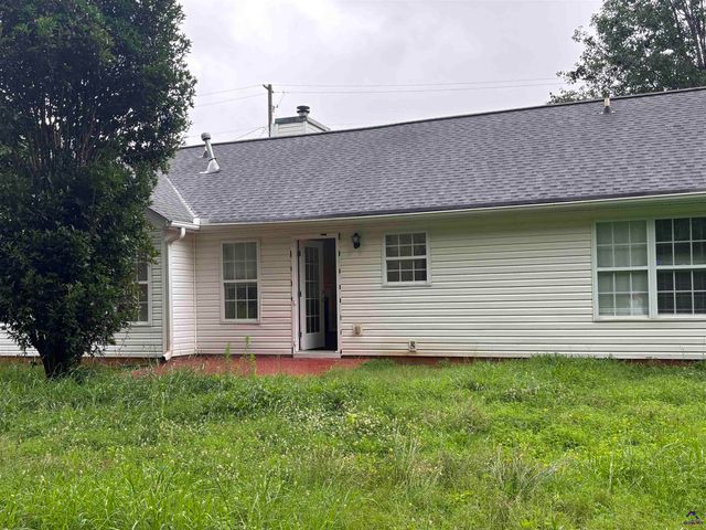 43 Canterbury Drive, Grantville, GA 30220